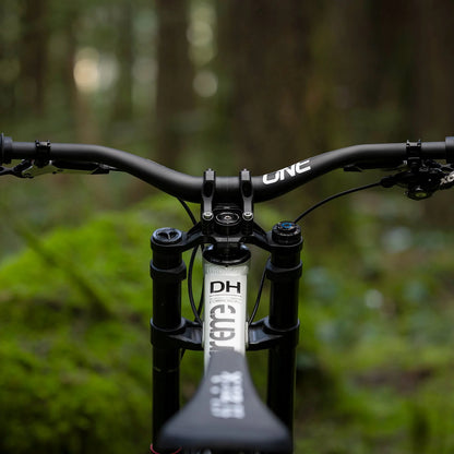 V2 Carbon Handlebar 800mm